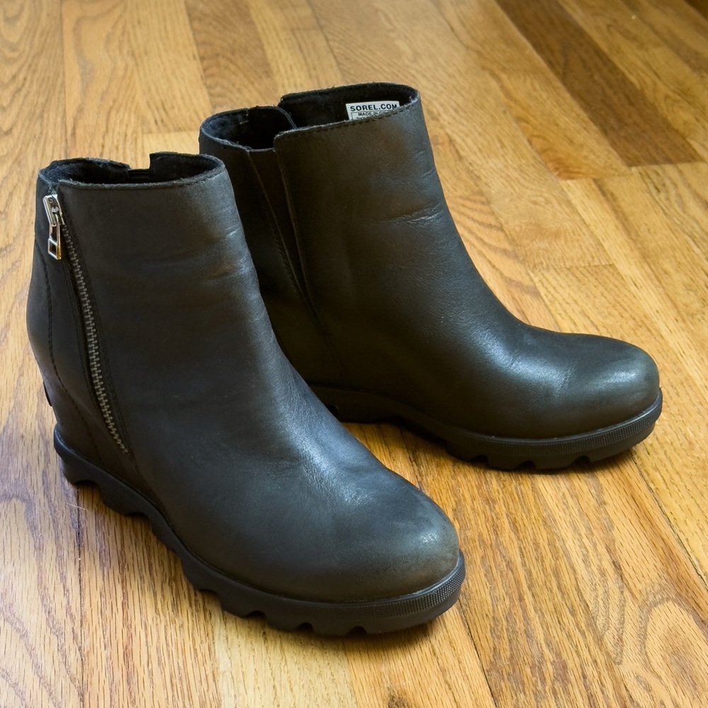Sorel Women's Black Wedge Ankle Boots